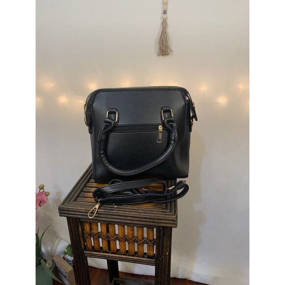 (14)Shoulders bag womens midium size black color - Picture 4 of 10